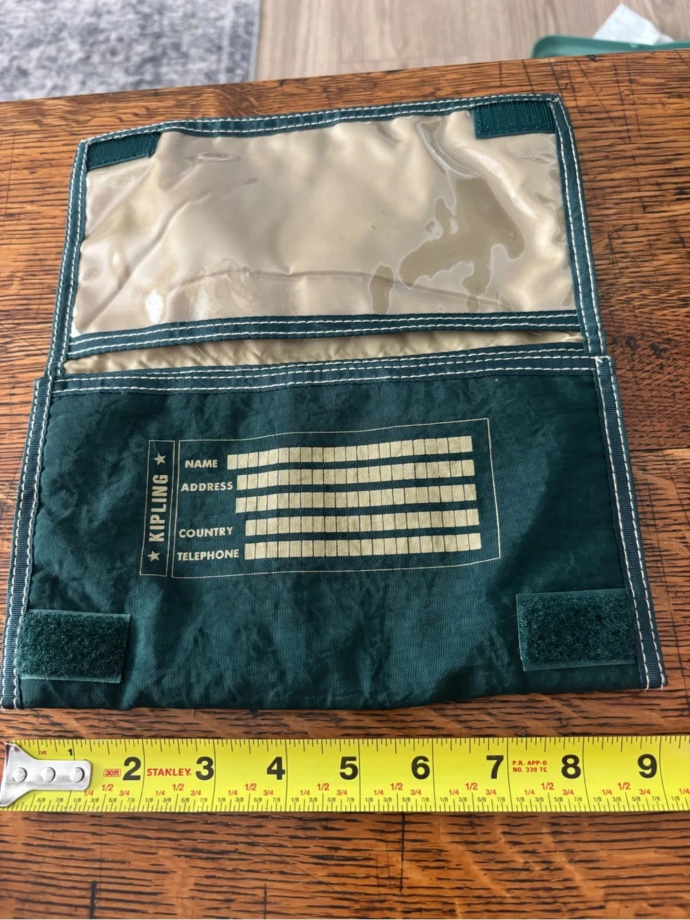 Outdoorsy Granola Girl Hiking Kipling Dark Green Foldover Clutch Velcro Pouch